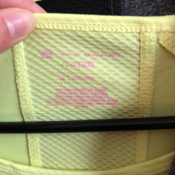 Running long sleeve and vest - Picture 2 of 6